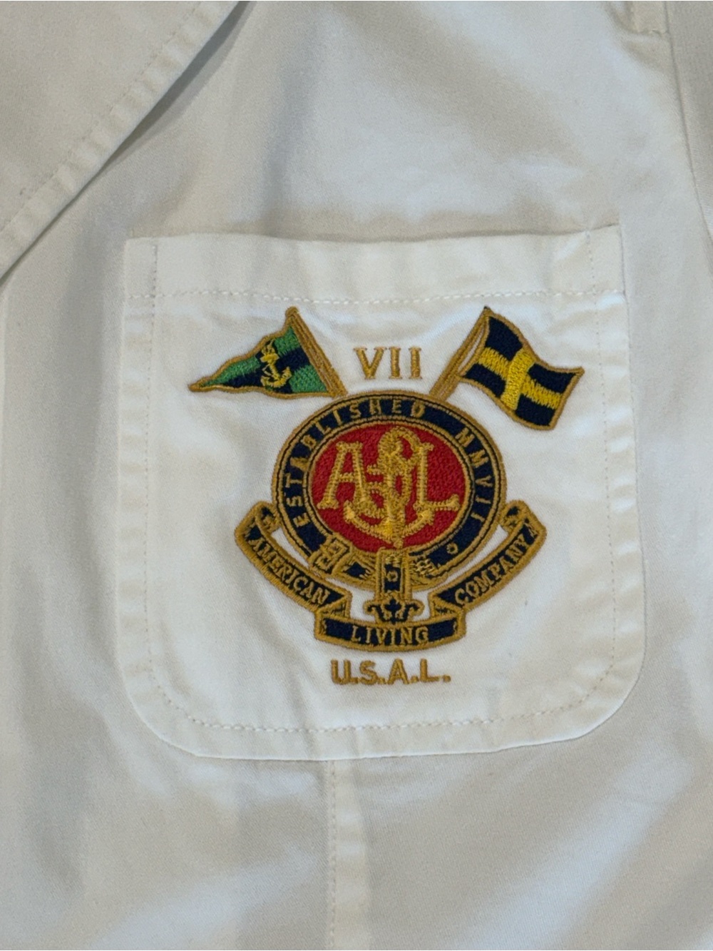 Vintage American Living White Cotton Blazer with Crest Patch Ralph Lauren - Picture 2 of 6